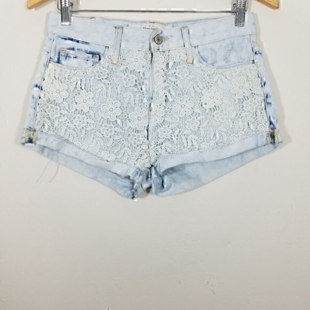Abercrombie & Fitch Embroidered Floral Jean Shorts Size 2